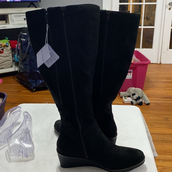 NWT AEROSOLES WO SIZE 10(left shoe) 11(right shoe) Black Knee-High Women's Boots - Picture 7 of 14